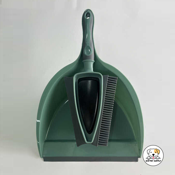 Eco Pet Supply Multifunctional Mini Cleaning Brush with Spray Bottle – Portable 2-in-1 Cleaning Tool for Electronics, Keyboards, and Screens